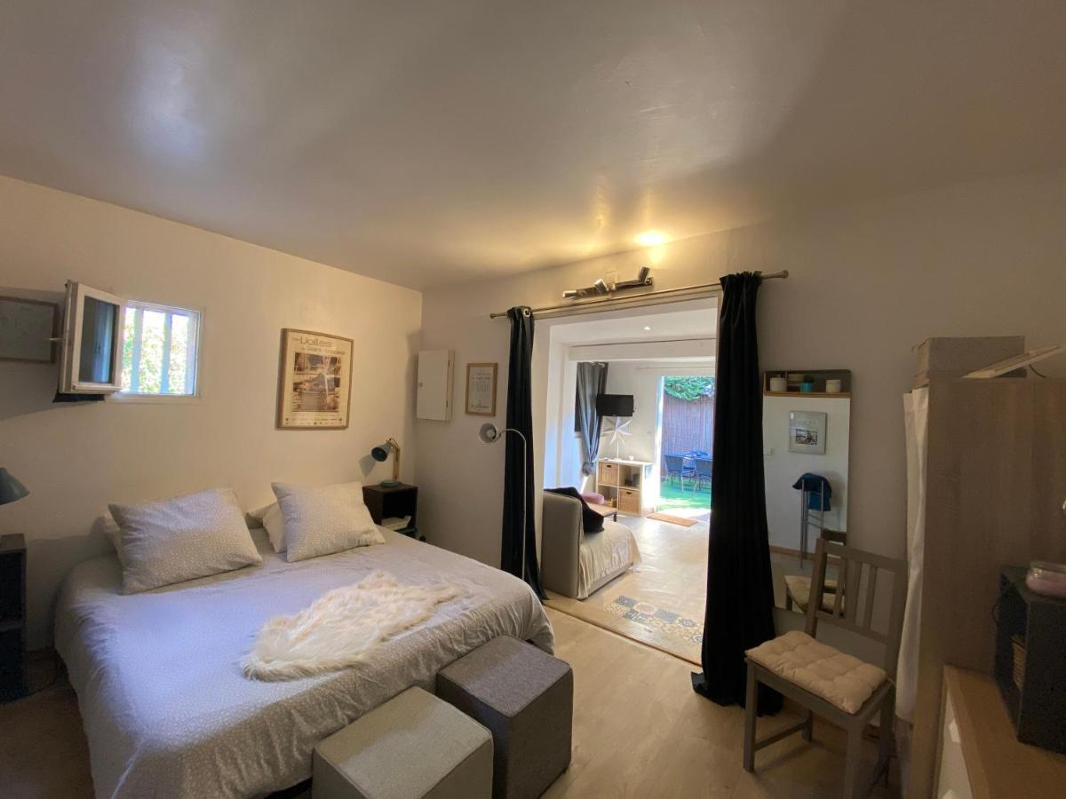 Agreable Proche Sttropez Piscine Et Tennis Apartment *