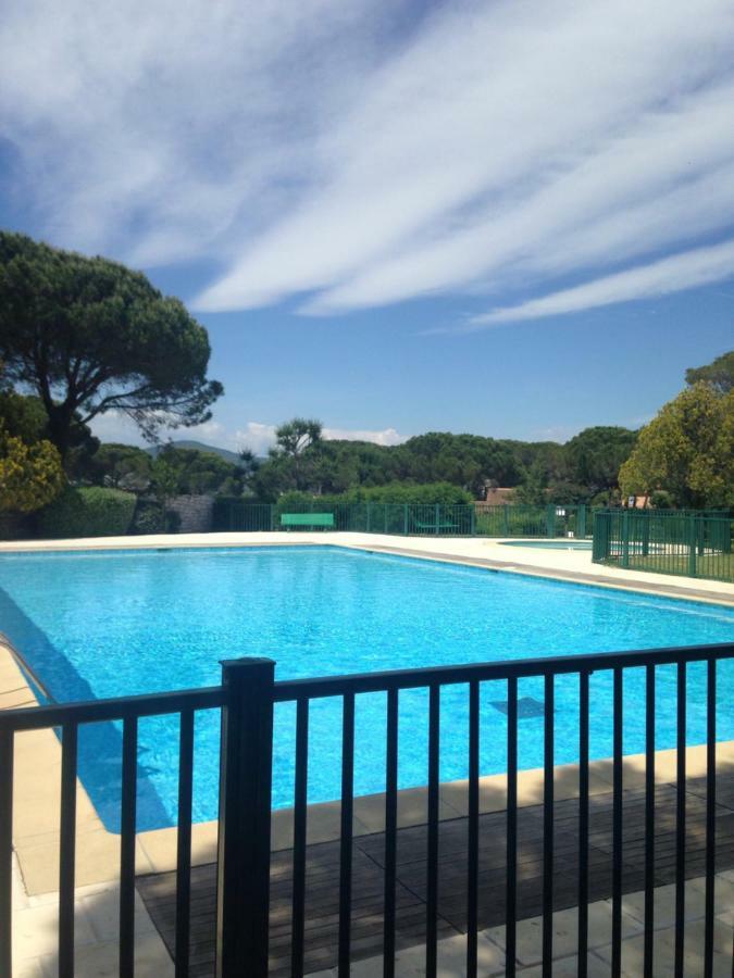 Agreable Proche Sttropez Piscine Et Tennis