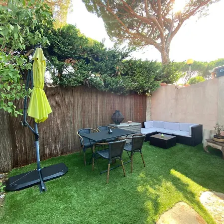 Agreable Studio Proche Sttropez Piscine Et Tennis Gassin Buitenkant foto