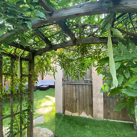 Agreable Studio Proche Sttropez Piscine Et Tennis Gassin Buitenkant foto