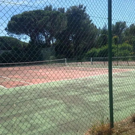 Agreable Studio Proche Sttropez Piscine Et Tennis Gassin Buitenkant foto